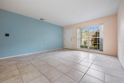 Townhouse in Palm Harbor, Florida 2 bedrooms, 129.13 sq.m. № 1856068 - photo 3