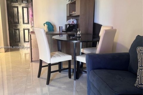 Купить кондоминиум в Майами, Флорида 1 спальня, 46.82м2, № 2049099 - фото 6