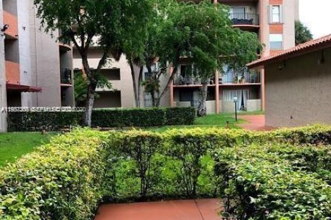 Купить кондоминиум в Майами, Флорида 1 спальня, 46.82м2, № 2049099 - фото 17