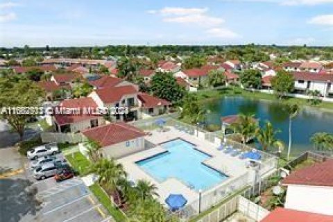 Adosado en venta en Homestead, Florida, 3 dormitorios, 132.2 m2 № 1816472 - foto 18