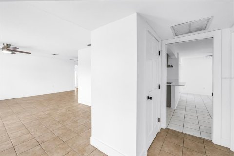 Villa ou maison à vendre à Saint Petersburg, Floride: 4 chambres, 175.4 m2 № 2330311 - photo 5