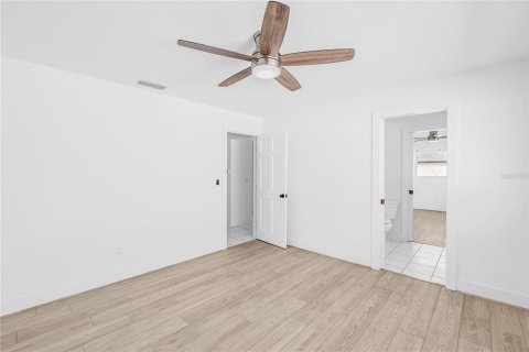 Villa ou maison à vendre à Saint Petersburg, Floride: 4 chambres, 175.4 m2 № 2330311 - photo 29