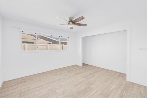 Villa ou maison à vendre à Saint Petersburg, Floride: 4 chambres, 175.4 m2 № 2330311 - photo 28