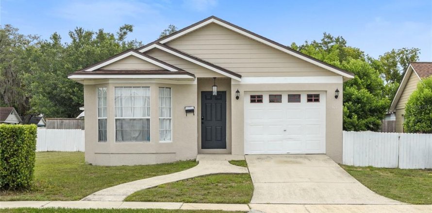 Villa ou maison à Winter Park, Floride 3 chambres, 107.58 m2 № 2095801