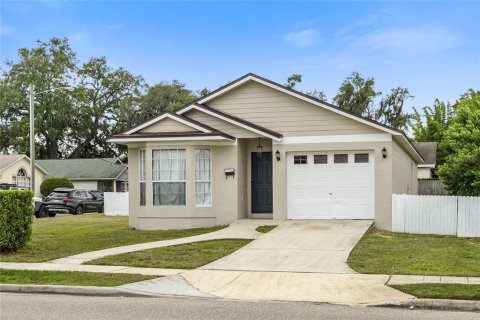 Villa ou maison à louer à Winter Park, Floride: 3 chambres, 107.58 m2 № 2095801 - photo 3