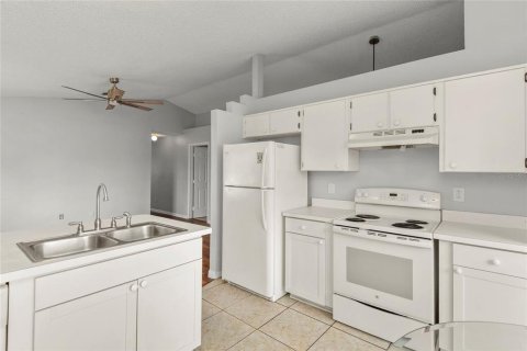 Villa ou maison à louer à Winter Park, Floride: 3 chambres, 107.58 m2 № 2095801 - photo 10