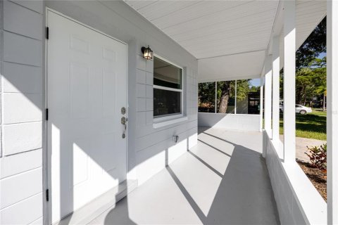 Villa ou maison à vendre à Seminole, Floride: 2 chambres, 82.87 m2 № 2420065 - photo 8