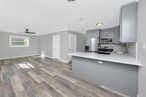 Villa ou maison à vendre à Seminole, Floride: 2 chambres, 82.87 m2 № 2420065 - photo 9
