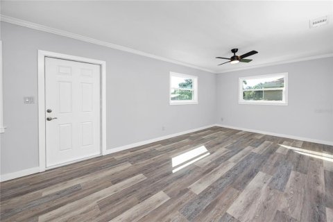 Villa ou maison à vendre à Seminole, Floride: 2 chambres, 82.87 m2 № 2420065 - photo 11