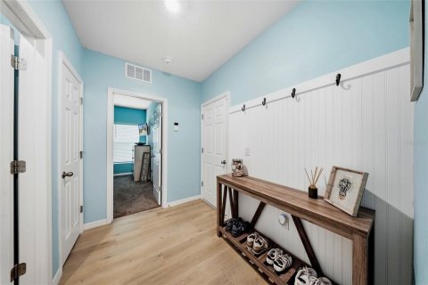 House in Fish Hawk, Florida 5 bedrooms, 283.17 sq.m. № 2236336 - photo 4