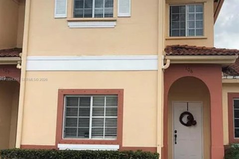 Touwnhouse à Miami, Floride 3 chambres, 145.95 m2 № 2055923