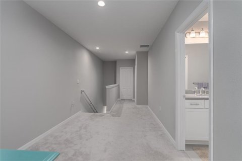 Touwnhouse à louer à Parrish, Floride: 3 chambres, 169.27 m2 № 2386486 - photo 13