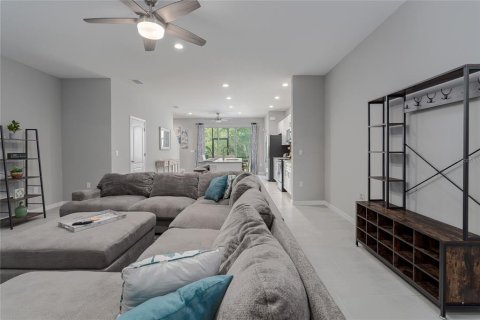 Touwnhouse à louer à Parrish, Floride: 3 chambres, 169.27 m2 № 2386486 - photo 4