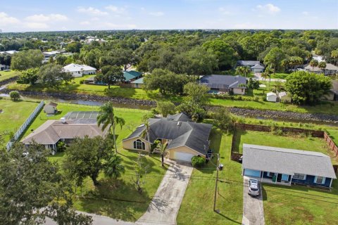 Villa ou maison à vendre à Port St. Lucie, Floride: 4 chambres, 183.95 m2 № 2439198 - photo 2