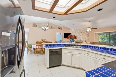 Villa ou maison à vendre à Port St. Lucie, Floride: 4 chambres, 183.95 m2 № 2439198 - photo 18