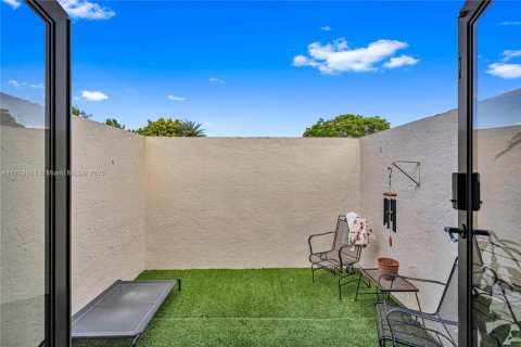 Casa en venta en Palmetto Bay, Florida, 5 dormitorios, 348.94 m2 № 1705258 - foto 30