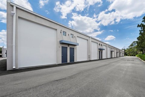 Immobilier commercial à vendre à Bradenton, Floride: 68.84 m2 № 2418755 - photo 6