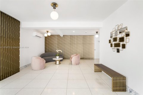 Condo in Bay Harbor Islands, Florida, 2 bedrooms  № 1862741 - photo 26