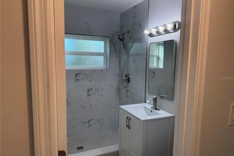 Villa ou maison à vendre à Pinellas Park, Floride: 3 chambres, 82.22 m2 № 2416926 - photo 9