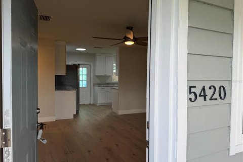 Villa ou maison à vendre à Pinellas Park, Floride: 3 chambres, 82.22 m2 № 2416926 - photo 18