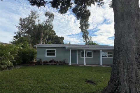 Villa ou maison à vendre à Pinellas Park, Floride: 3 chambres, 82.22 m2 № 2416926 - photo 2