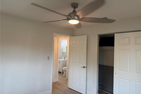 Villa ou maison à vendre à Pinellas Park, Floride: 3 chambres, 82.22 m2 № 2416926 - photo 12