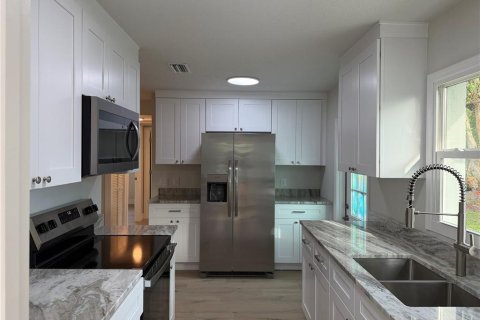 Villa ou maison à vendre à Pinellas Park, Floride: 3 chambres, 82.22 m2 № 2416926 - photo 7