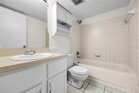 Adosado en venta en Gainesville, Florida, 2 dormitorios, 102.75 m2 № 1846754 - foto 17