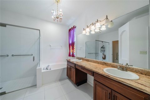 House in Sun City Center, Florida 2 bedrooms, 183.2 sq.m. № 1858197 - photo 15