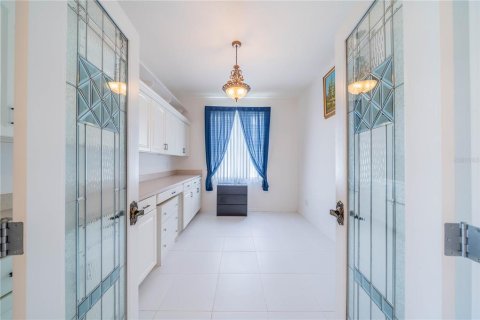 House in Sun City Center, Florida 2 bedrooms, 183.2 sq.m. № 1858197 - photo 9