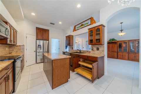 House in Sun City Center, Florida 2 bedrooms, 183.2 sq.m. № 1858197 - photo 7