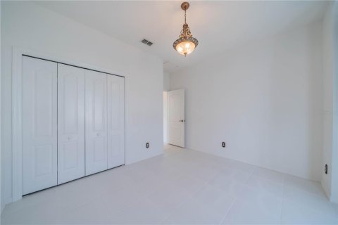 House in Sun City Center, Florida 2 bedrooms, 183.2 sq.m. № 1858197 - photo 18