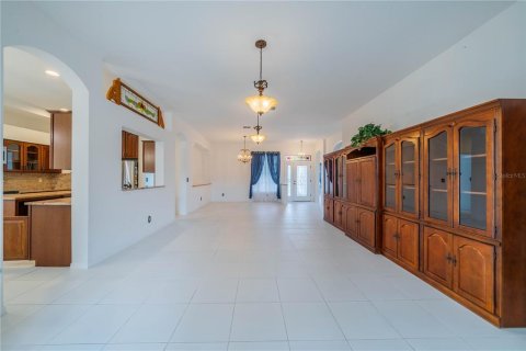 House in Sun City Center, Florida 2 bedrooms, 183.2 sq.m. № 1858197 - photo 3