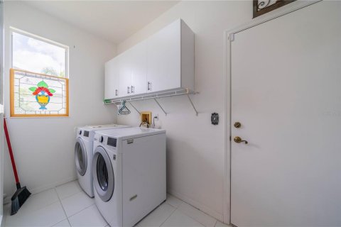 House in Sun City Center, Florida 2 bedrooms, 183.2 sq.m. № 1858197 - photo 20