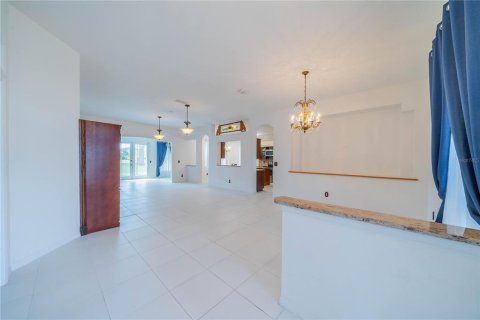 House in Sun City Center, Florida 2 bedrooms, 183.2 sq.m. № 1858197 - photo 2