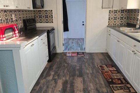 Casa en alquiler en Saint Petersburg, Florida, 3 dormitorios, 111.85 m2 № 2095808 - foto 14