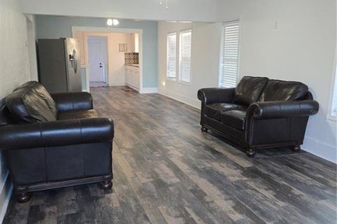 Casa en alquiler en Saint Petersburg, Florida, 3 dormitorios, 111.85 m2 № 2095808 - foto 12