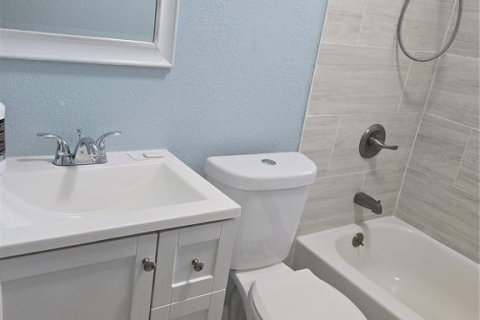 Casa en alquiler en Saint Petersburg, Florida, 3 dormitorios, 111.85 m2 № 2095808 - foto 8