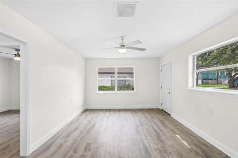 Appartement à louer à Tampa, Floride: 2 chambres, 65.03 m2 № 1847412 - photo 9