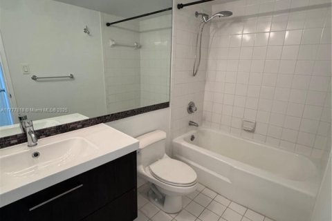Copropriété à louer à Miami Beach, Floride: 2 chambres, 95.69 m2 № 1728357 - photo 12