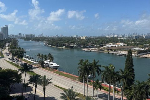 Copropriété à louer à Miami Beach, Floride: 2 chambres, 95.69 m2 № 1728357 - photo 3