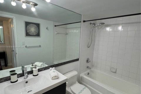 Copropriété à louer à Miami Beach, Floride: 2 chambres, 95.69 m2 № 1728357 - photo 19
