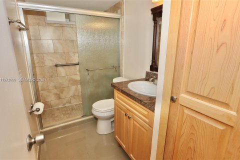 Condominio en alquiler en Aventura, Florida, 1 dormitorio, 71.35 m2 № 2033278 - foto 20