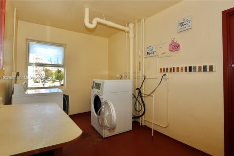 Condominio en alquiler en Aventura, Florida, 1 dormitorio, 71.35 m2 № 2033278 - foto 24