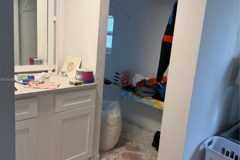 Купить виллу или дом в Мирамар, Флорида 3 спальни, 125.42м2, № 2087196 - фото 7