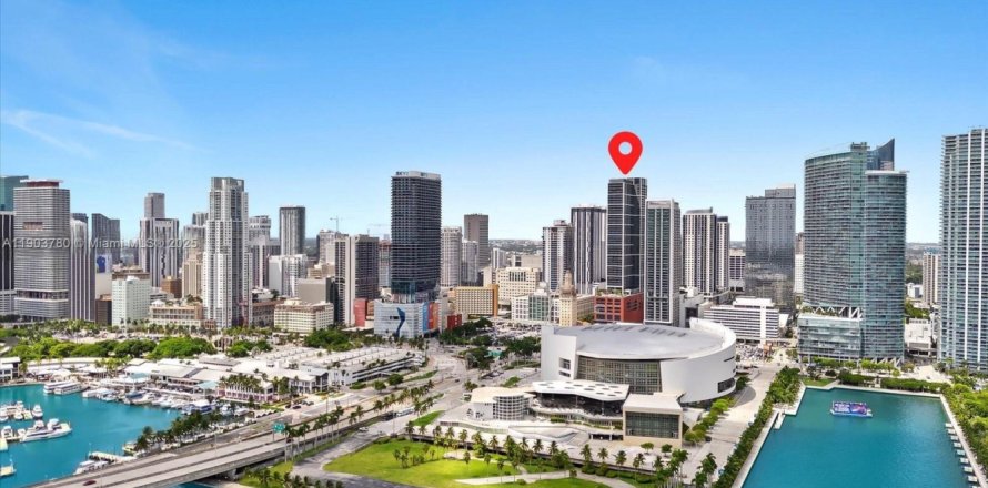 Condo à Miami, Floride, 1 chambre  № 1966206