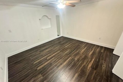 Villa ou maison à louer à Homestead, Floride: 3 chambres, 147.71 m2 № 1956624 - photo 10