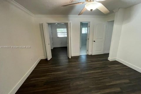 Villa ou maison à louer à Homestead, Floride: 3 chambres, 147.71 m2 № 1956624 - photo 8