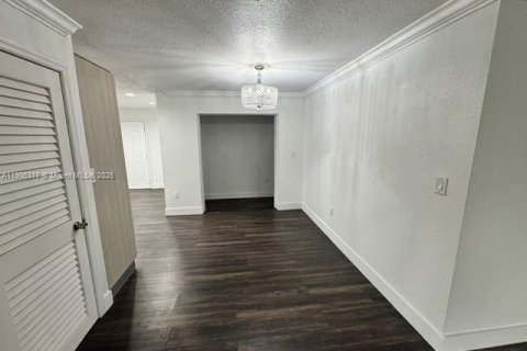 Villa ou maison à louer à Homestead, Floride: 3 chambres, 147.71 m2 № 1956624 - photo 15