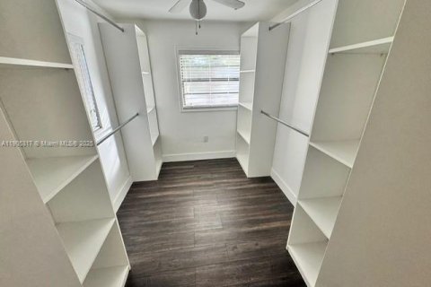 Villa ou maison à louer à Homestead, Floride: 3 chambres, 147.71 m2 № 1956624 - photo 9